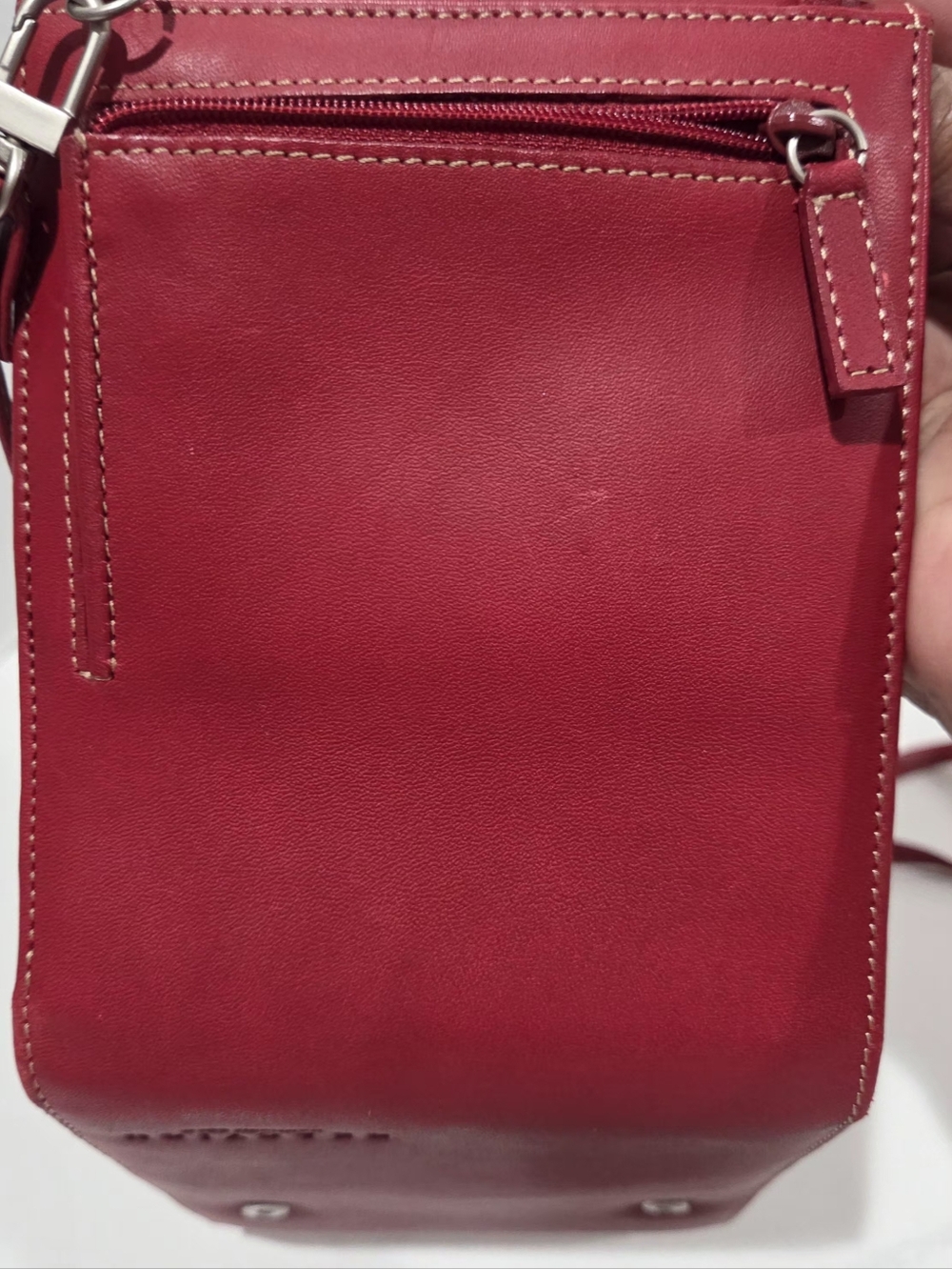 Kenneth Cole Reaction cranberry red crossbody bag - Picture 8 of 11